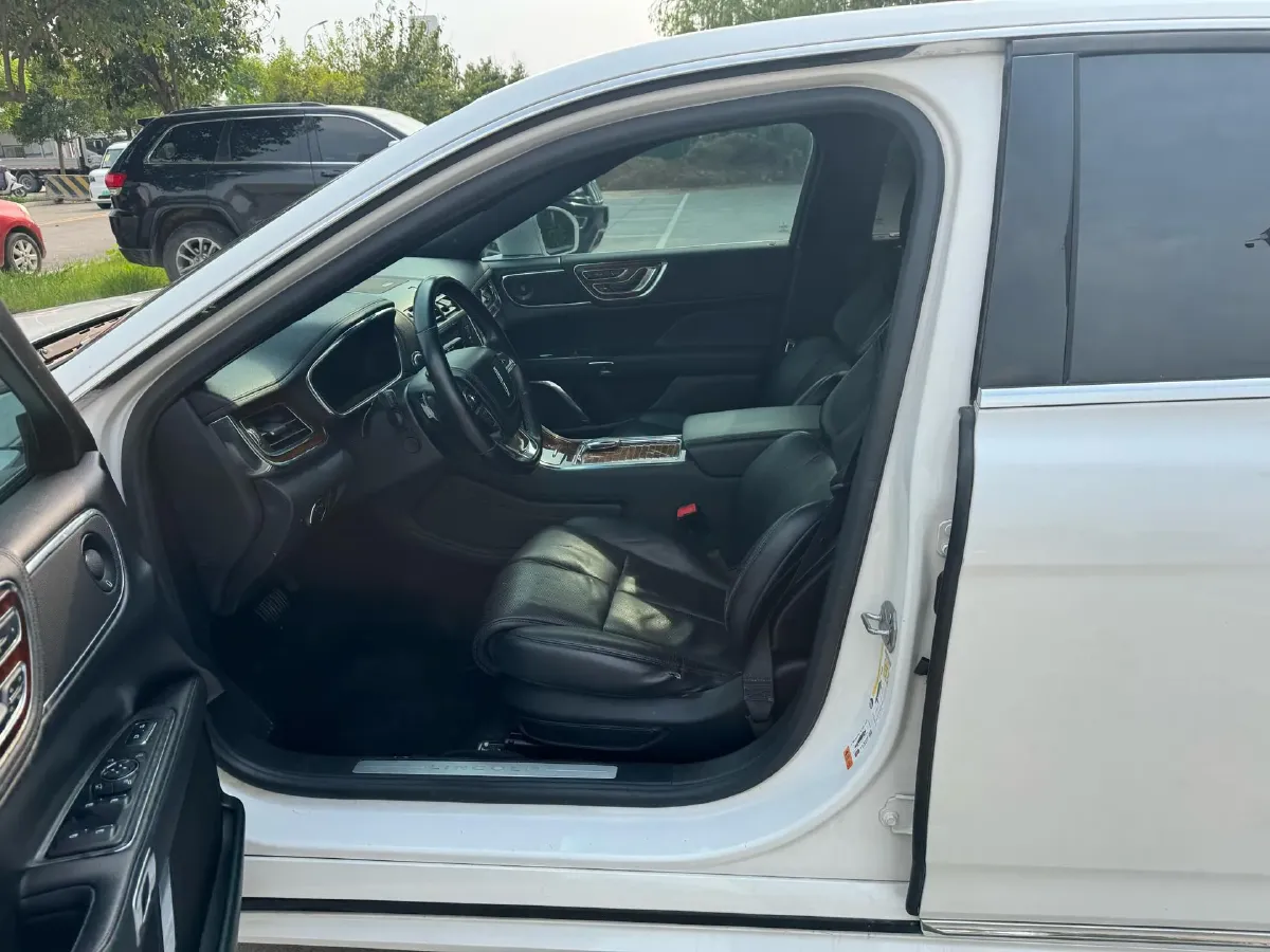 2017 Lincoln Continental 3.0T 378HP V6 6AT,autocango,china used car exporter,china ev exporter,chinese used car exporter,chinese used ev exporter