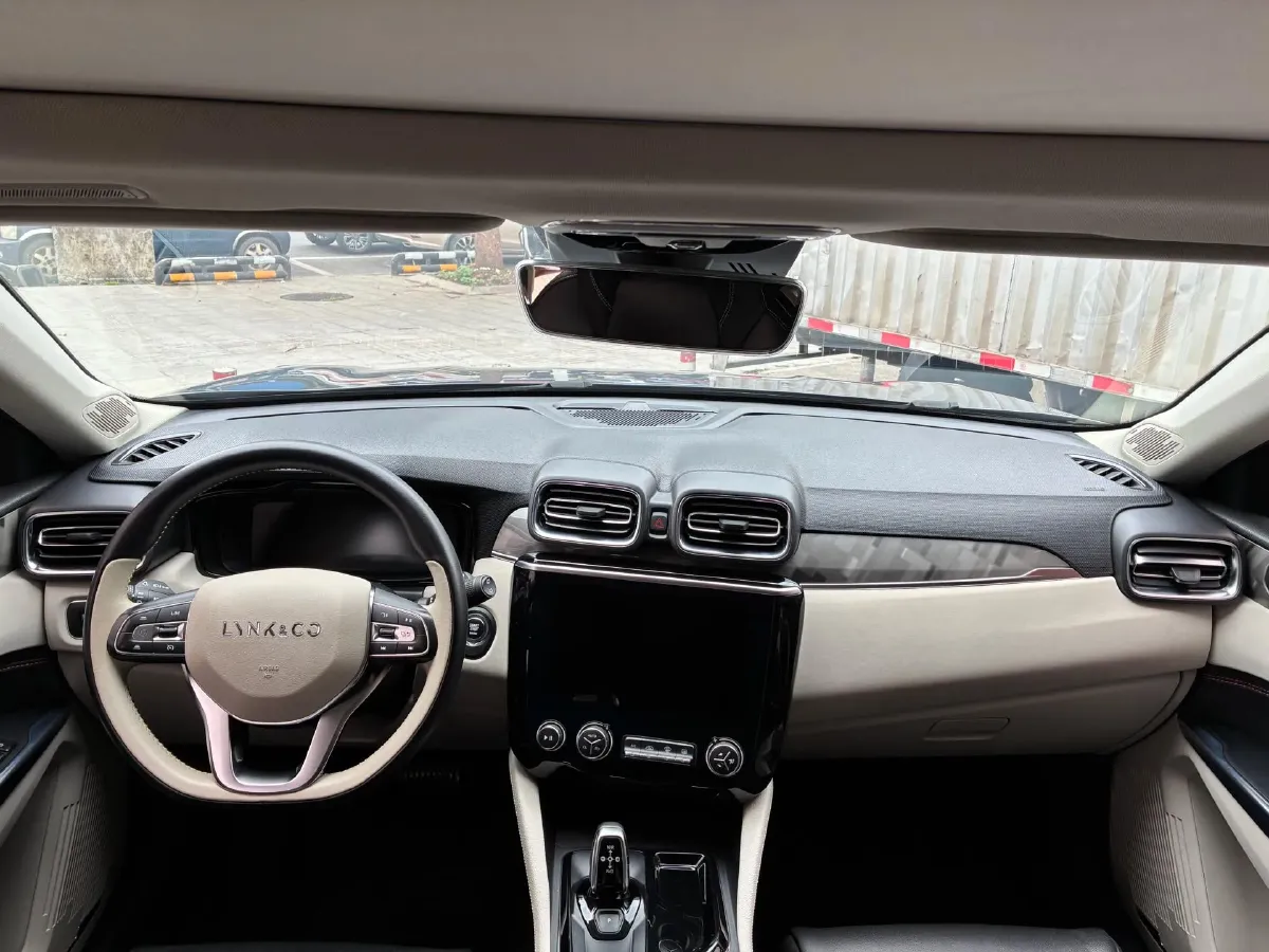 2018 Toyota C-HR 2.0L 171HP L4 CVT,autocango,china used car exporter,china ev exporter,chinese used car exporter,chinese used ev exporter