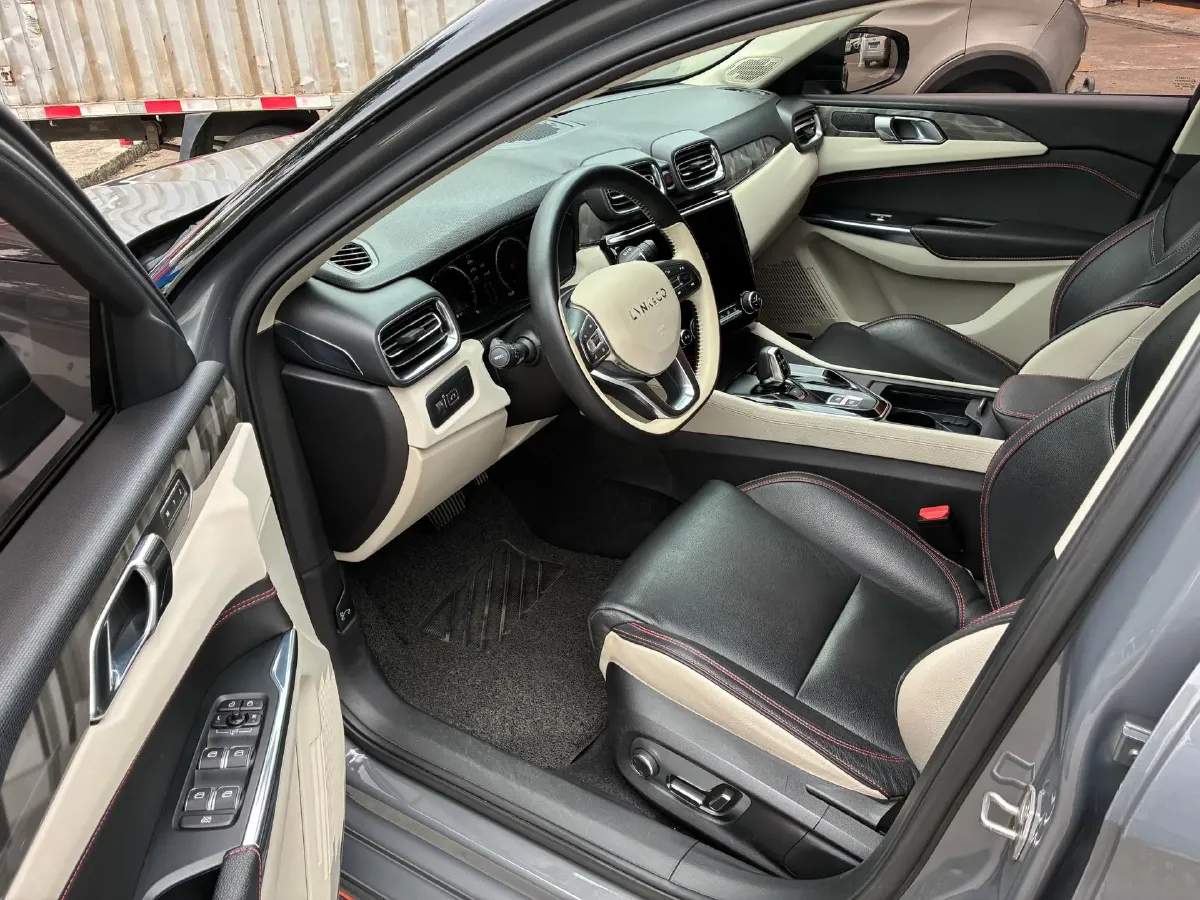 2018 Toyota C-HR 2.0L 171HP L4 CVT,autocango,china used car exporter,china ev exporter,chinese used car exporter,chinese used ev exporter