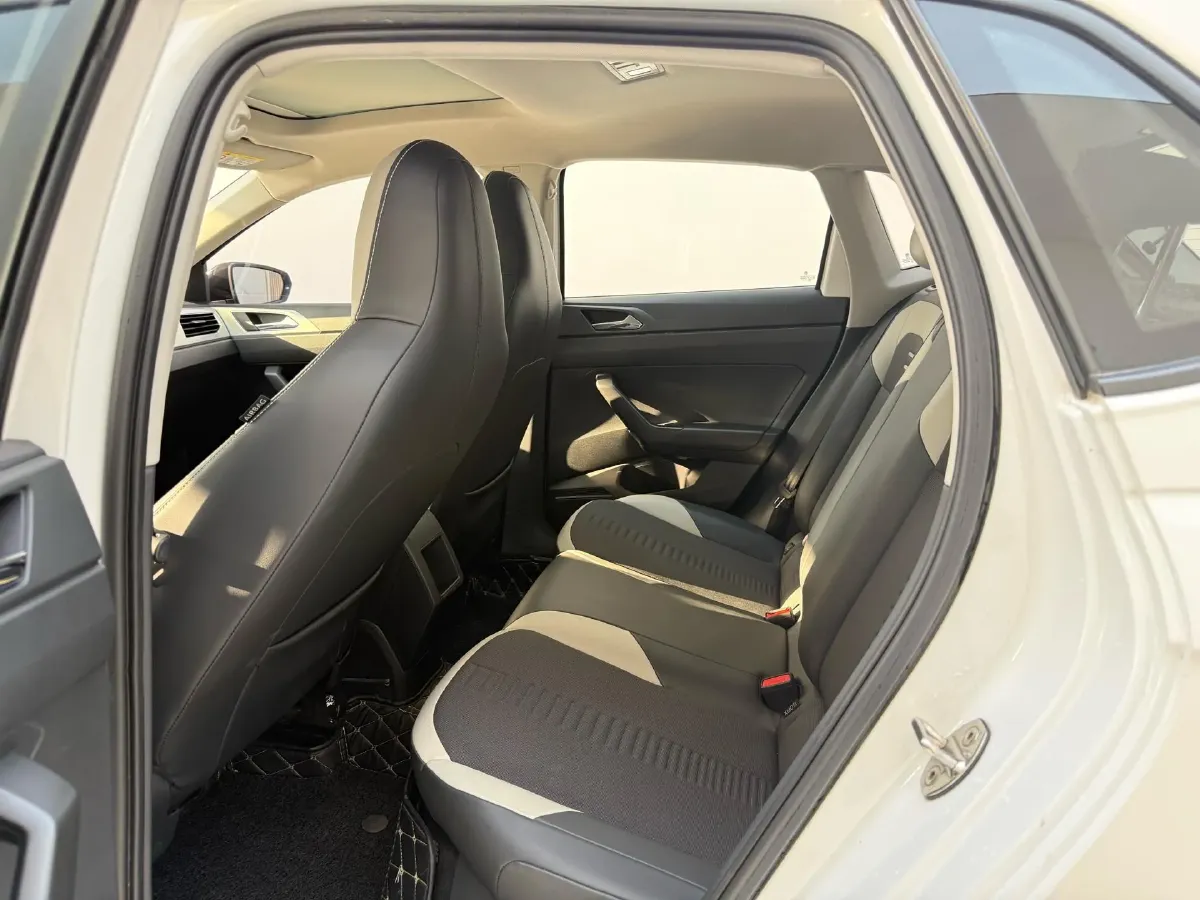 2019 Volkswagen Polo 1.5L 113HP L4 6AT,autocango,china used car exporter,china ev exporter,chinese used car exporter,chinese used ev exporter