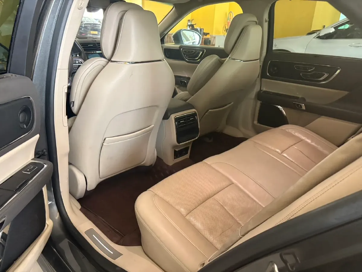 2017 Lincoln Continental 2.0T 261HP L4 6AT,autocango,china used car exporter,china ev exporter,chinese used car exporter,chinese used ev exporter