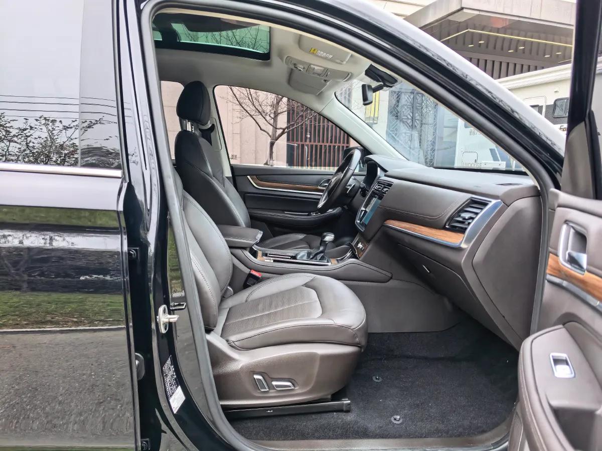 2019 Roewe RX8 2.0T 222HP L4 6AT,autocango,china used car exporter,china ev exporter,chinese used car exporter,chinese used ev exporter