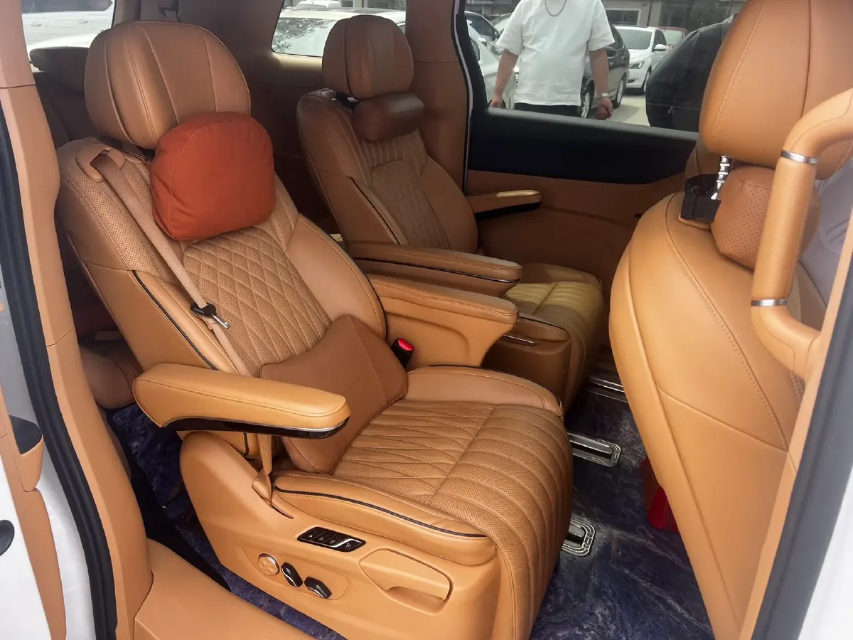 2022 Voyah Dream BEV 82KWH,autocango,china used car exporter,china ev exporter,chinese used car exporter,chinese used ev exporter