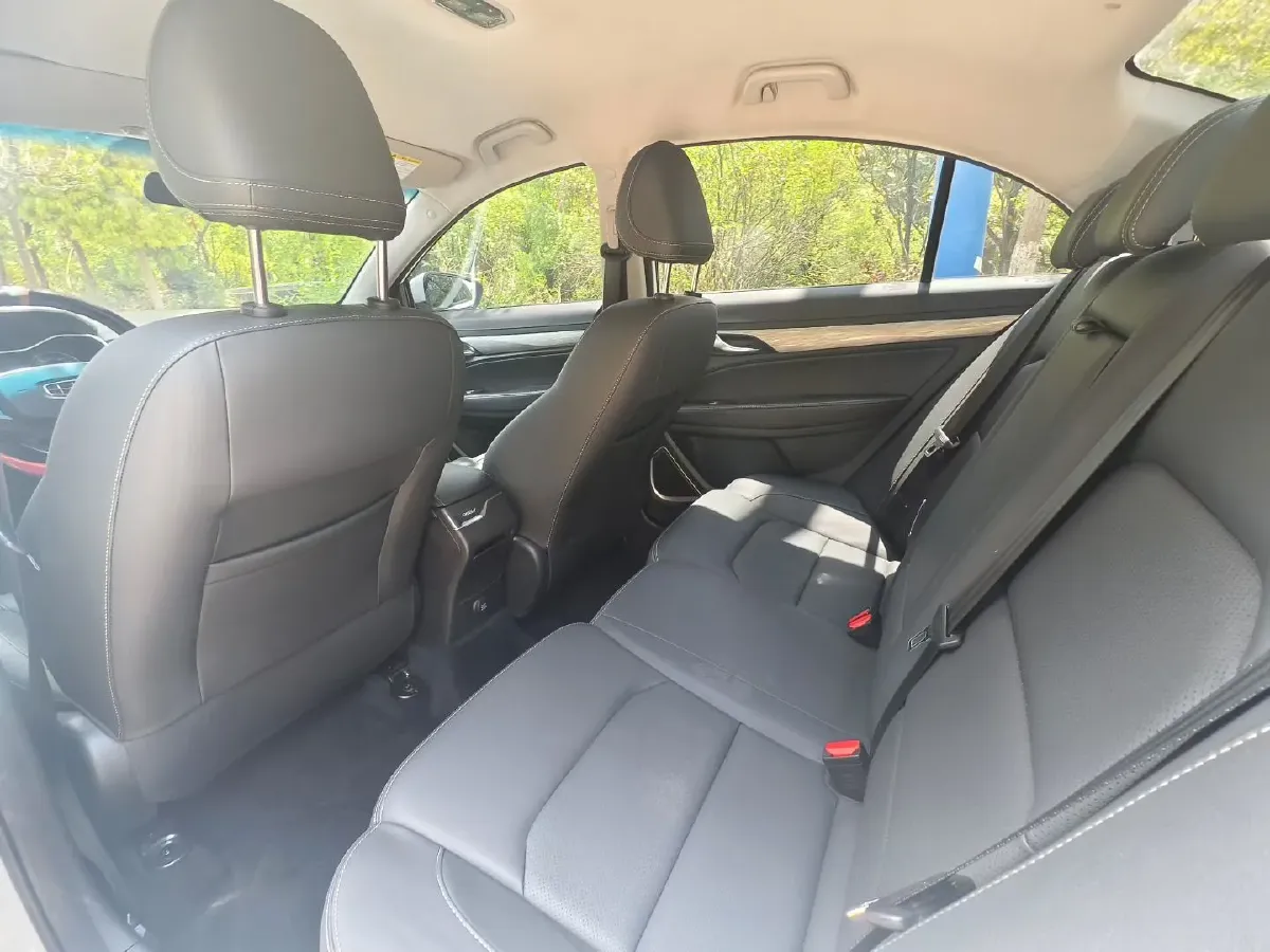 2019 Geely Emgrand 1.5L 109HP L4 5MT,autocango,china used car exporter,china ev exporter,chinese used car exporter,chinese used ev exporter