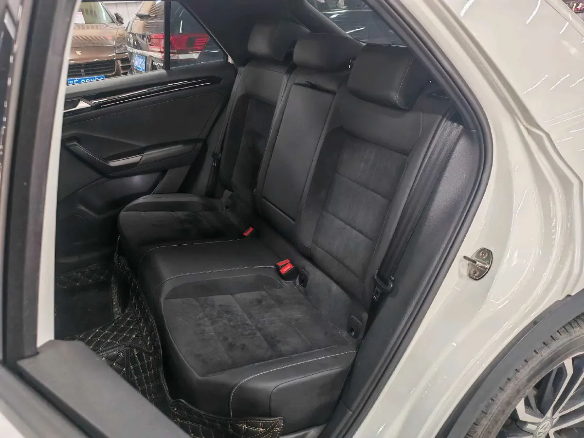 2019 Volkswagen T-Roc 1.4T 150HP L4 7DCT,autocango,china used car exporter,china ev exporter,chinese used car exporter,chinese used ev exporter