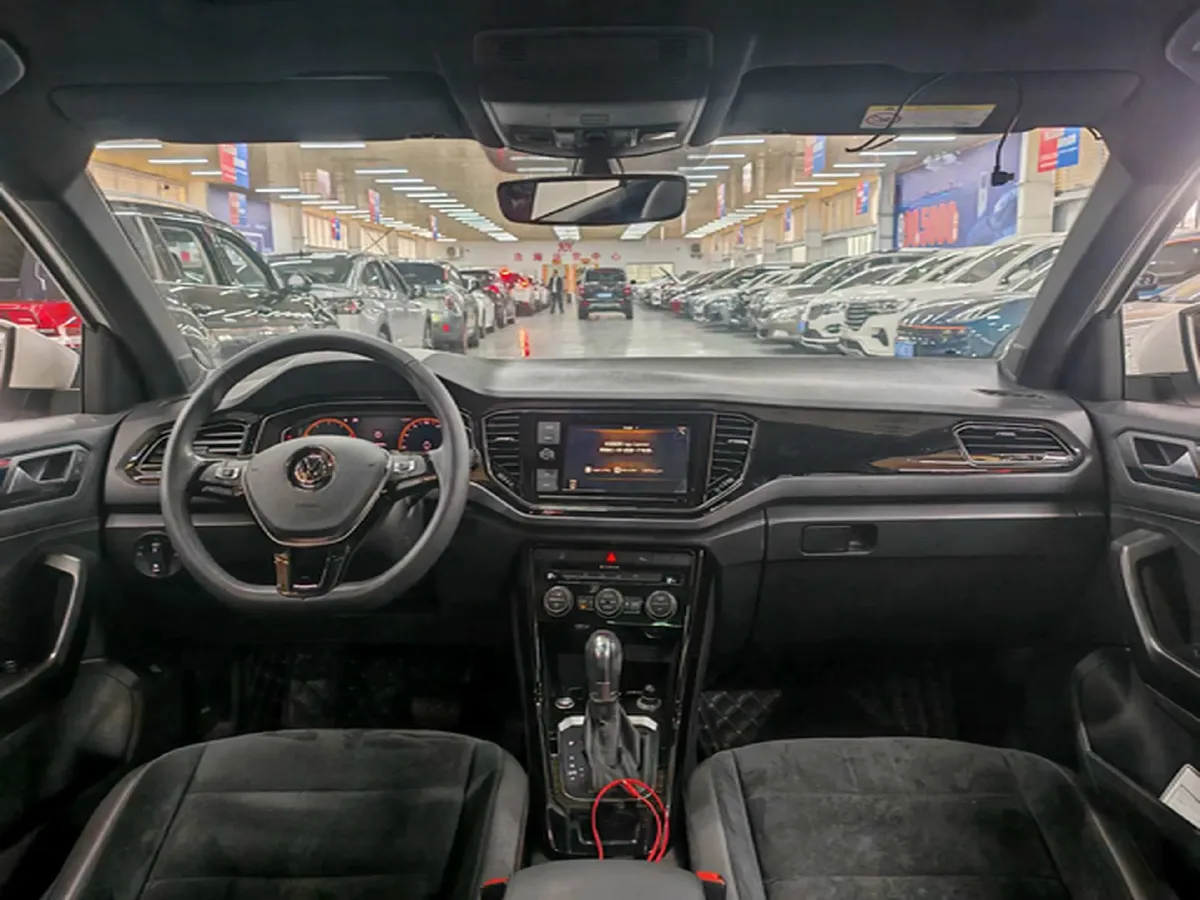 2019 Volkswagen T-Roc 1.4T 150HP L4 7DCT,autocango,china used car exporter,china ev exporter,chinese used car exporter,chinese used ev exporter