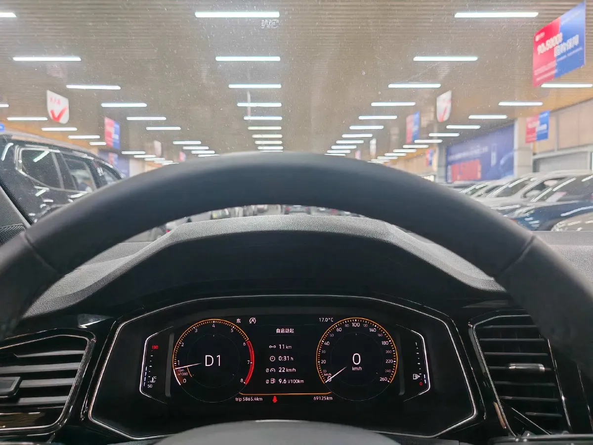 2019 Volkswagen T-Roc 1.4T 150HP L4 7DCT,autocango,china used car exporter,china ev exporter,chinese used car exporter,chinese used ev exporter