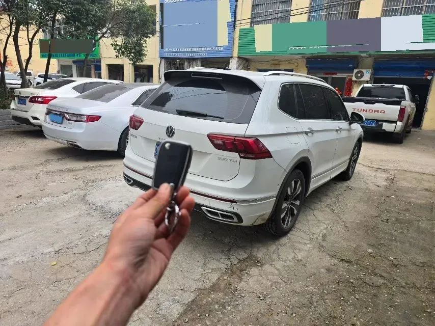 2024 Volkswagen Tiguan L 2.0T 186HP L4 7DCT,autocango,china used car exporter,china ev exporter,chinese used car exporter,chinese used ev exporter