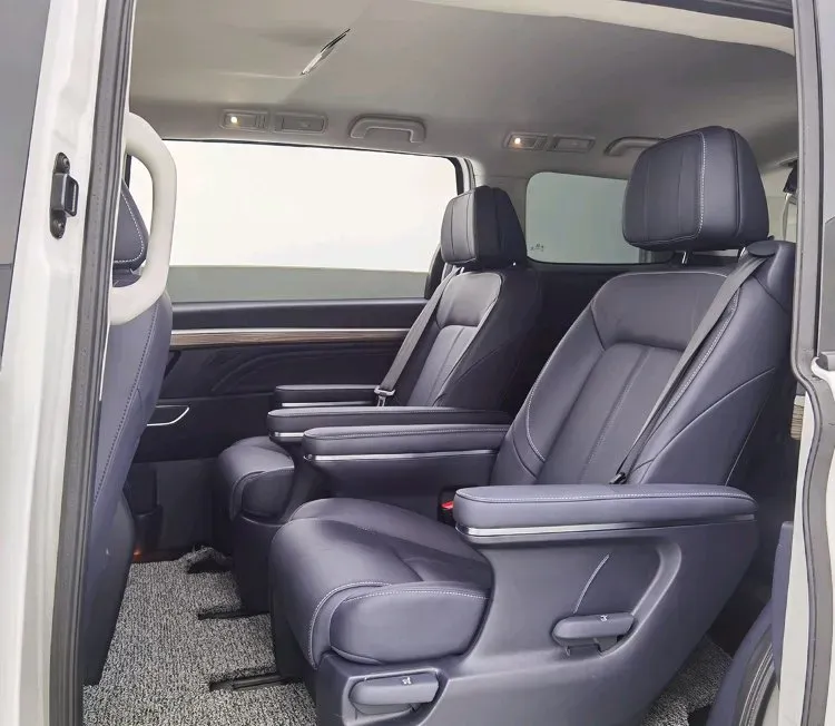 2023 GAC Trumpchi M8 2.0T 252HP L4 8AT,autocango,china used car exporter,china ev exporter,chinese used car exporter,chinese used ev exporter