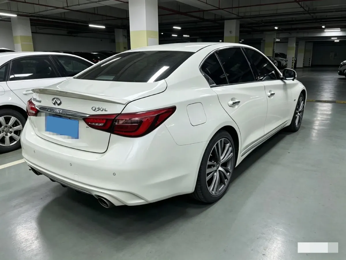 2022 Infiniti Q50L 2.0T 211HP L4 7AT,autocango,china used car exporter,china ev exporter,chinese used car exporter,chinese used ev exporter