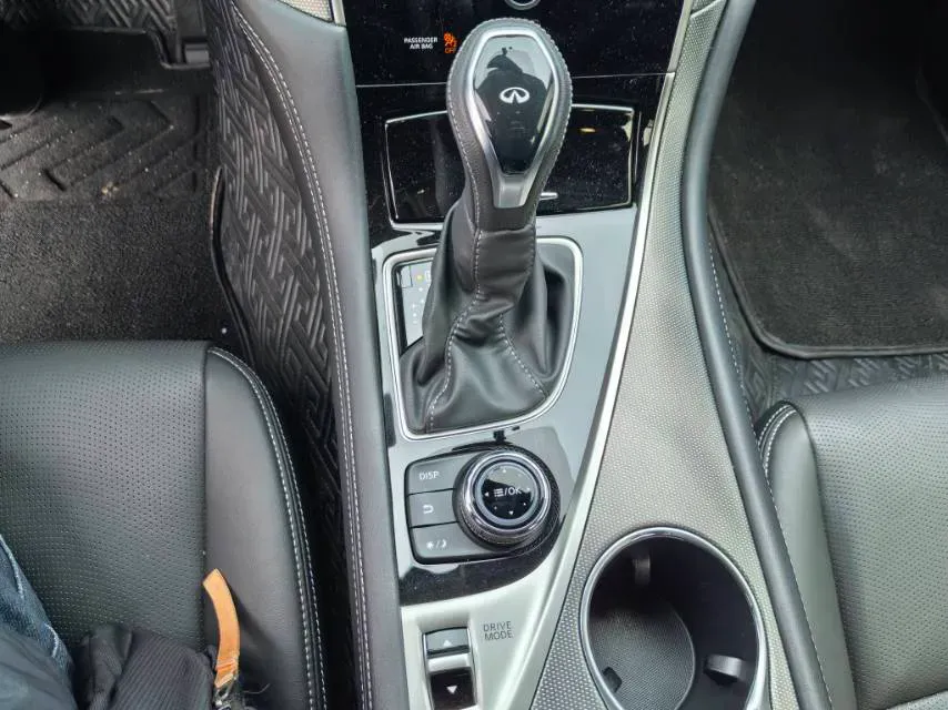 2022 Infiniti Q50L 2.0T 211HP L4 7AT,autocango,china used car exporter,china ev exporter,chinese used car exporter,chinese used ev exporter