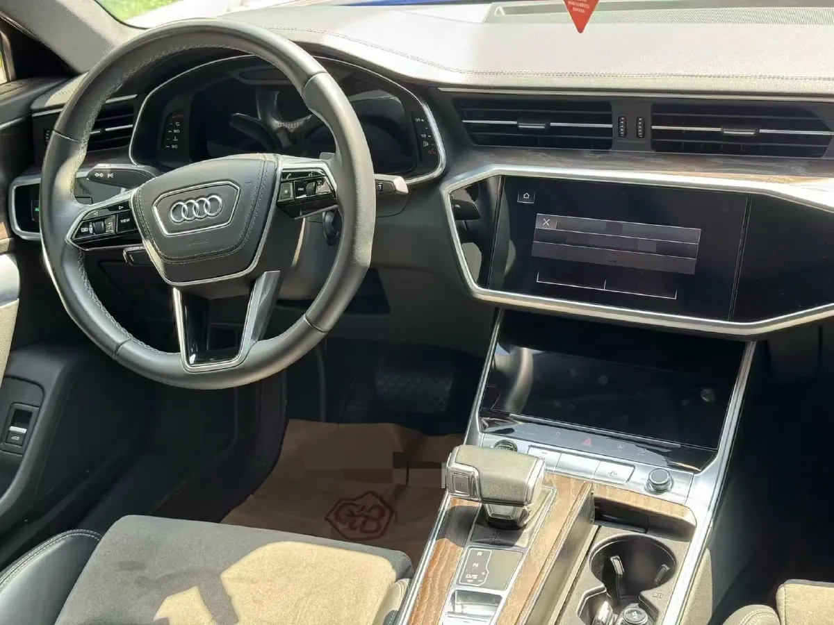 2024 Audi A6L 2.0T 190HP L4 7DCT,autocango,china used car exporter,china ev exporter,chinese used car exporter,chinese used ev exporter