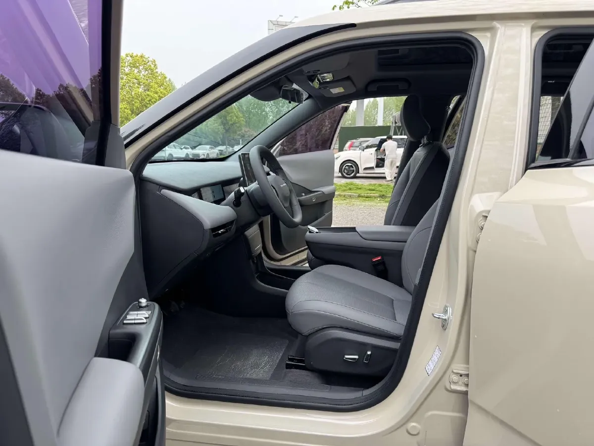 2025 DongFeng Nammi 06 BEV,autocango,china used car exporter,china ev exporter,chinese used car exporter,chinese used ev exporter