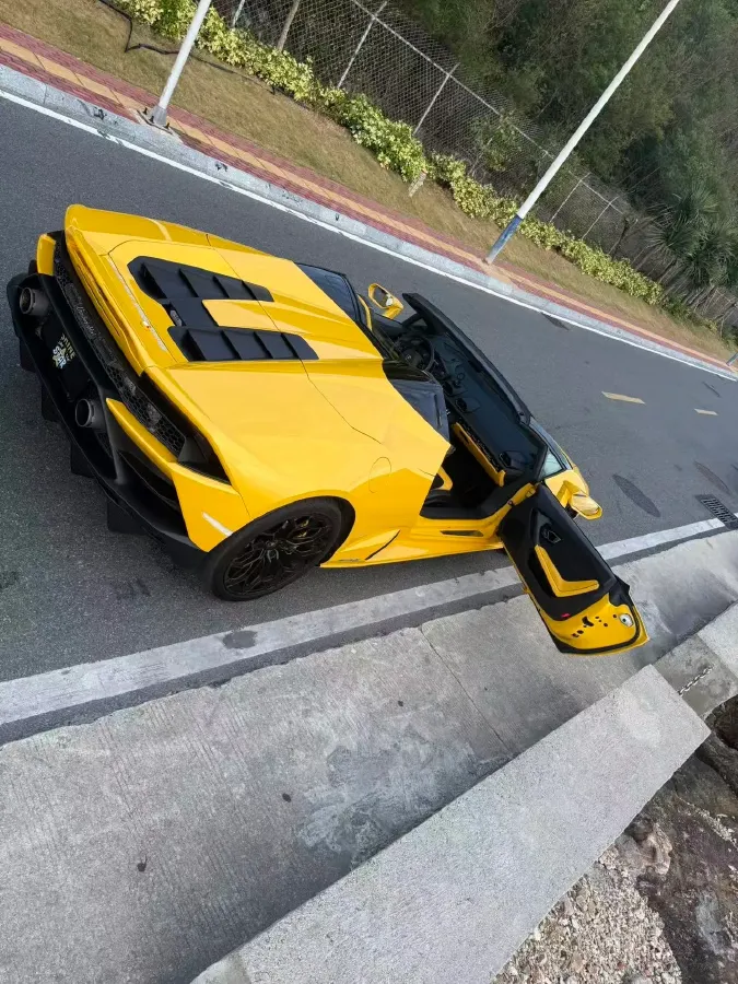 2020 Lamborghini Huracán 5.2L 611HP V10 7DCT,autocango,china used car exporter,china ev exporter,chinese used car exporter,chinese used ev exporter