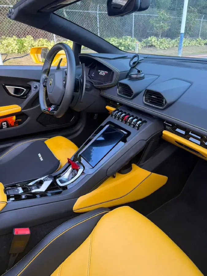 2020 Lamborghini Huracán 5.2L 611HP V10 7DCT,autocango,china used car exporter,china ev exporter,chinese used car exporter,chinese used ev exporter