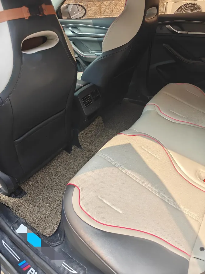 2022 Roewe RX5 MAX 1.5T 181HP L4 6AT,autocango,china used car exporter,china ev exporter,chinese used car exporter,chinese used ev exporter