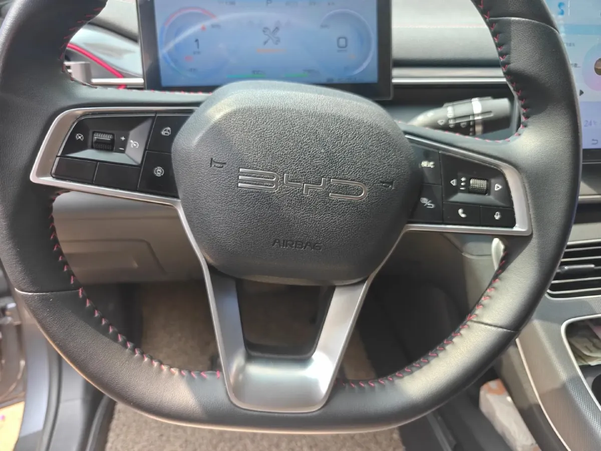 2022 Roewe RX5 MAX 1.5T 181HP L4 6AT,autocango,china used car exporter,china ev exporter,chinese used car exporter,chinese used ev exporter