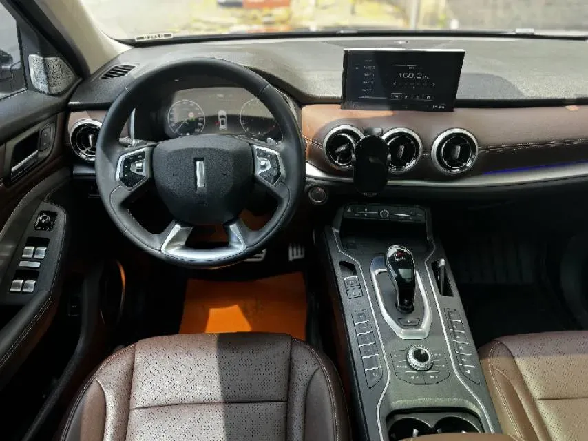 2019 WEY VV6 2.0T 224HP L4 7DCT,autocango,china used car exporter,china ev exporter,chinese used car exporter,chinese used ev exporter