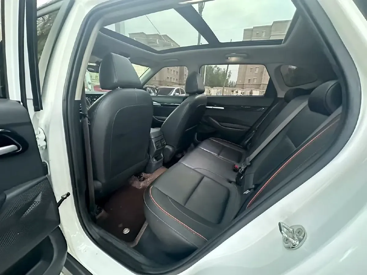 2023 Kia Seltos 1.5L 115HP L4 CVT,autocango,china used car exporter,china ev exporter,chinese used car exporter,chinese used ev exporter