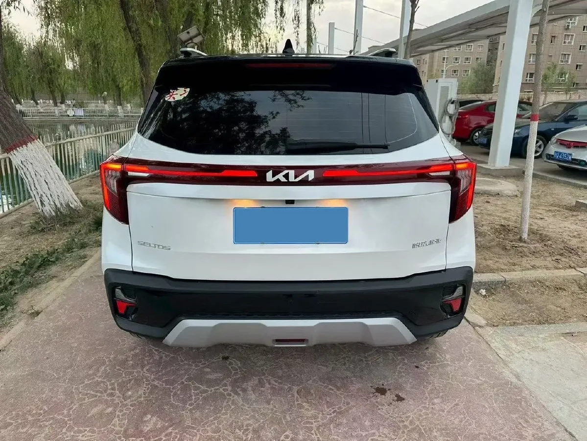 2023 Kia Seltos 1.5L 115HP L4 CVT,autocango,china used car exporter,china ev exporter,chinese used car exporter,chinese used ev exporter