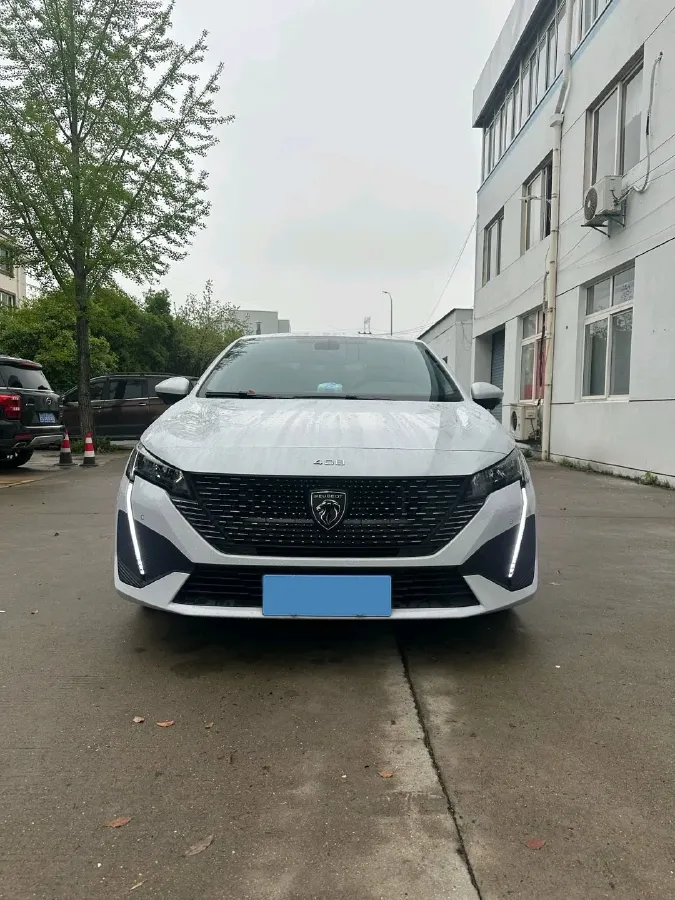 2024 Peugeot 408 1.5T 173HP L4 6AT,autocango,china used car exporter,china ev exporter,chinese used car exporter,chinese used ev exporter