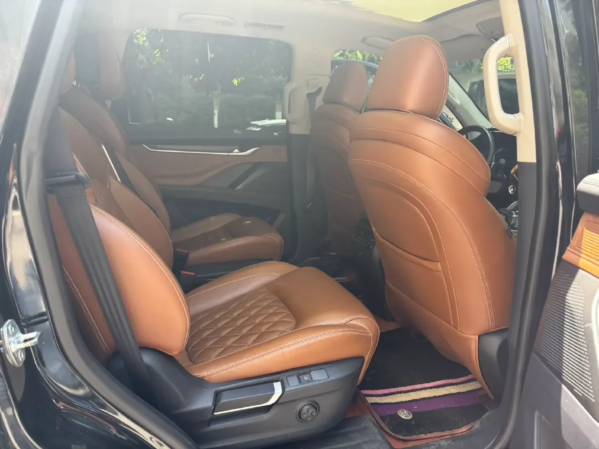 2021 MAXUS D90 Pro 2.0T 218HP L4 8AT,autocango,china used car exporter,china ev exporter,chinese used car exporter,chinese used ev exporter