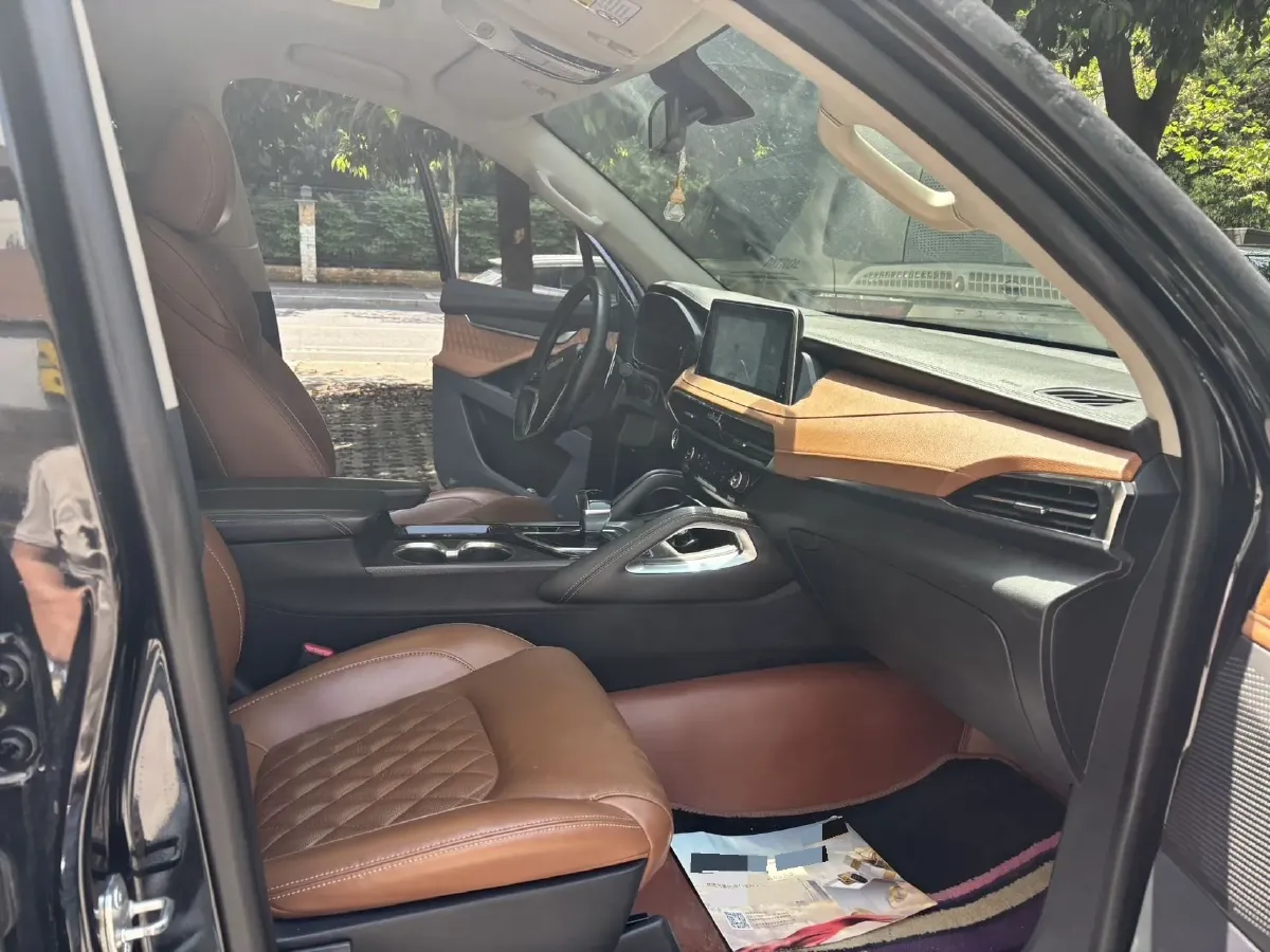 2021 MAXUS D90 Pro 2.0T 218HP L4 8AT,autocango,china used car exporter,china ev exporter,chinese used car exporter,chinese used ev exporter