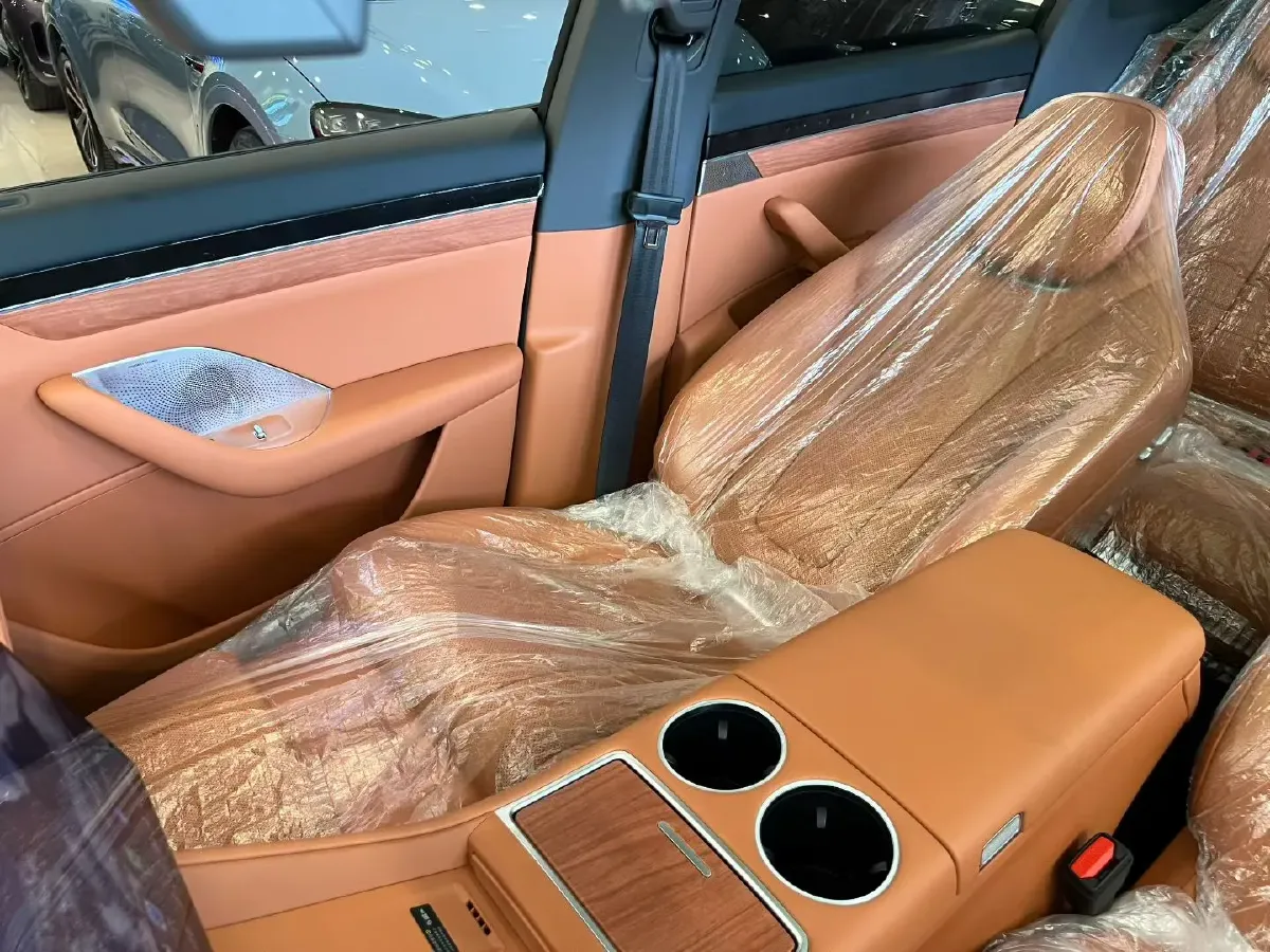 2026 AITO AITO M7 REEV 160HP REEV,autocango,china used car exporter,china ev exporter,chinese used car exporter,chinese used ev exporter