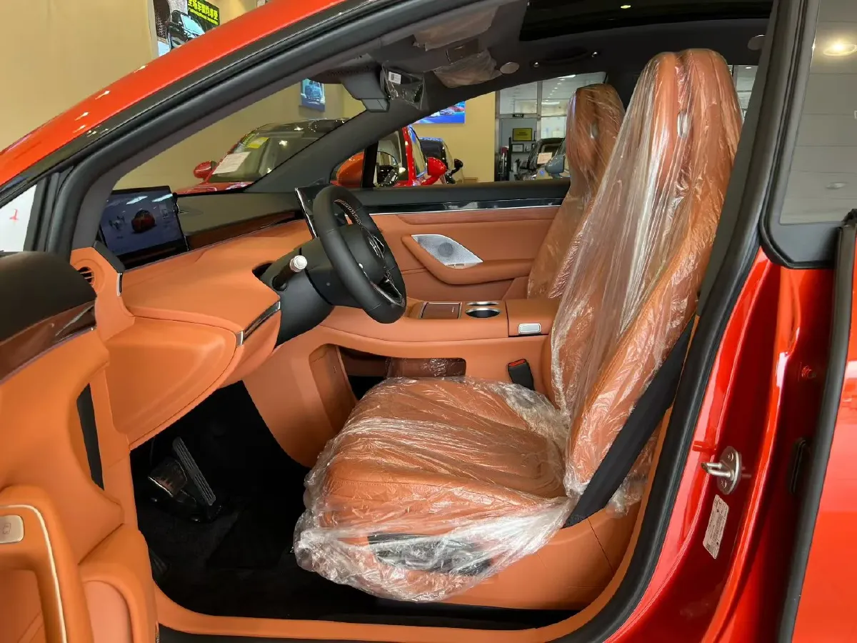 2026 AITO AITO M7 REEV 160HP REEV,autocango,china used car exporter,china ev exporter,chinese used car exporter,chinese used ev exporter