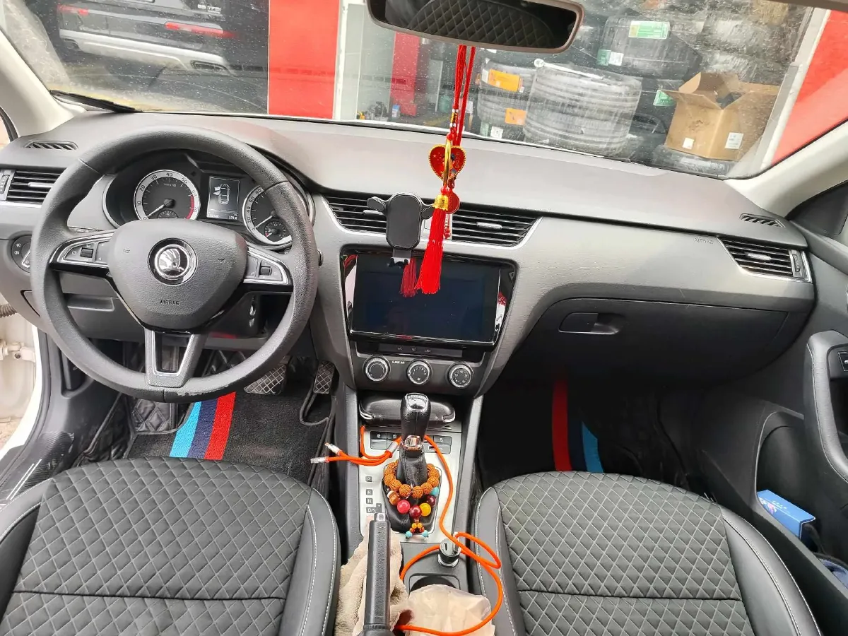 2020 Skoda Octavia 1.4T 150HP L4 7DCT,autocango,china used car exporter,china ev exporter,chinese used car exporter,chinese used ev exporter