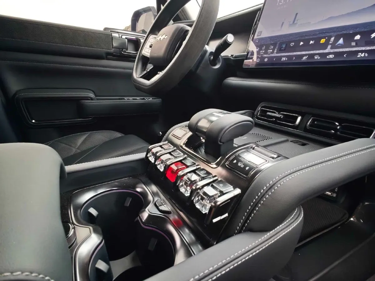 2023 FangChengBao Bao 5 1.5T 194HP L4 E-CVT PHEV 31.8KWH,autocango,china used car exporter,china ev exporter,chinese used car exporter,chinese used ev exporter