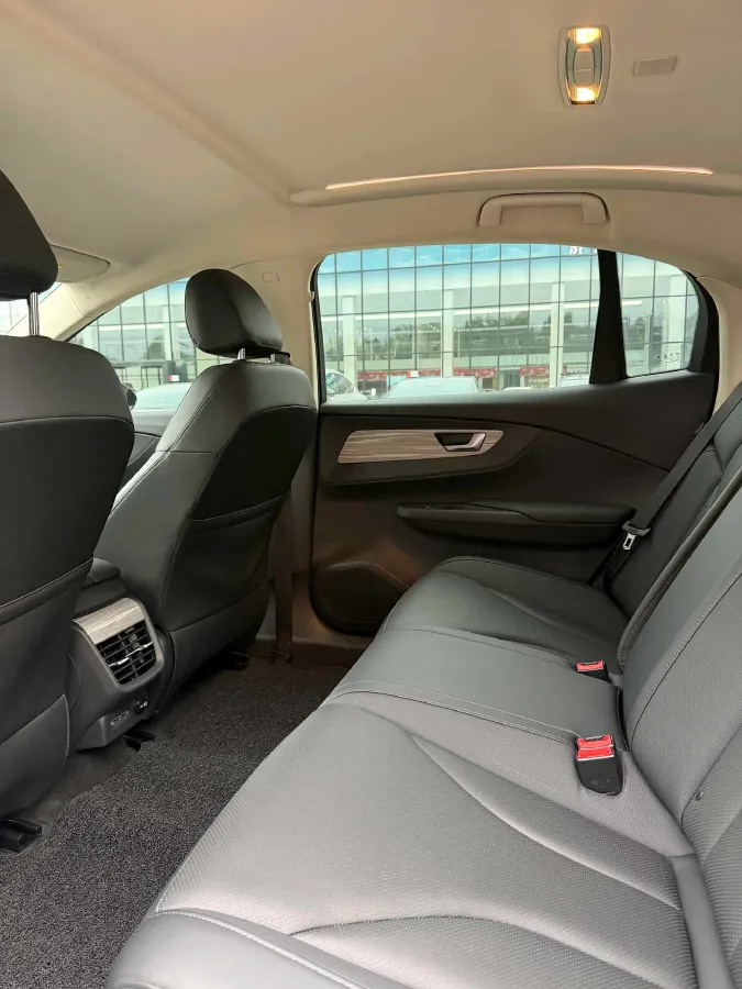 2024 HongQi E-QM5 BEV 60KWH,autocango,china used car exporter,china ev exporter,chinese used car exporter,chinese used ev exporter