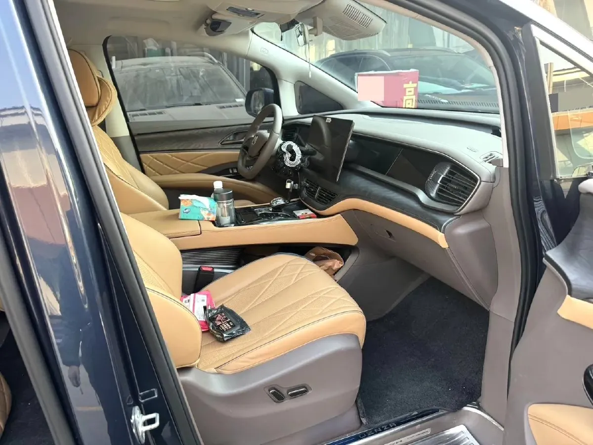 2022 BMW X2 2.0T 192HP L4 8AT,autocango,china used car exporter,china ev exporter,chinese used car exporter,chinese used ev exporter