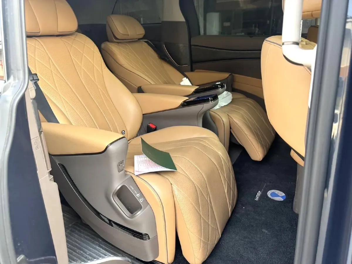 2022 BMW X2 2.0T 192HP L4 8AT,autocango,china used car exporter,china ev exporter,chinese used car exporter,chinese used ev exporter