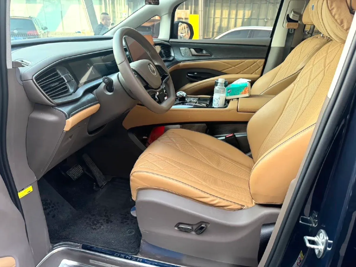 2022 BMW X2 2.0T 192HP L4 8AT,autocango,china used car exporter,china ev exporter,chinese used car exporter,chinese used ev exporter