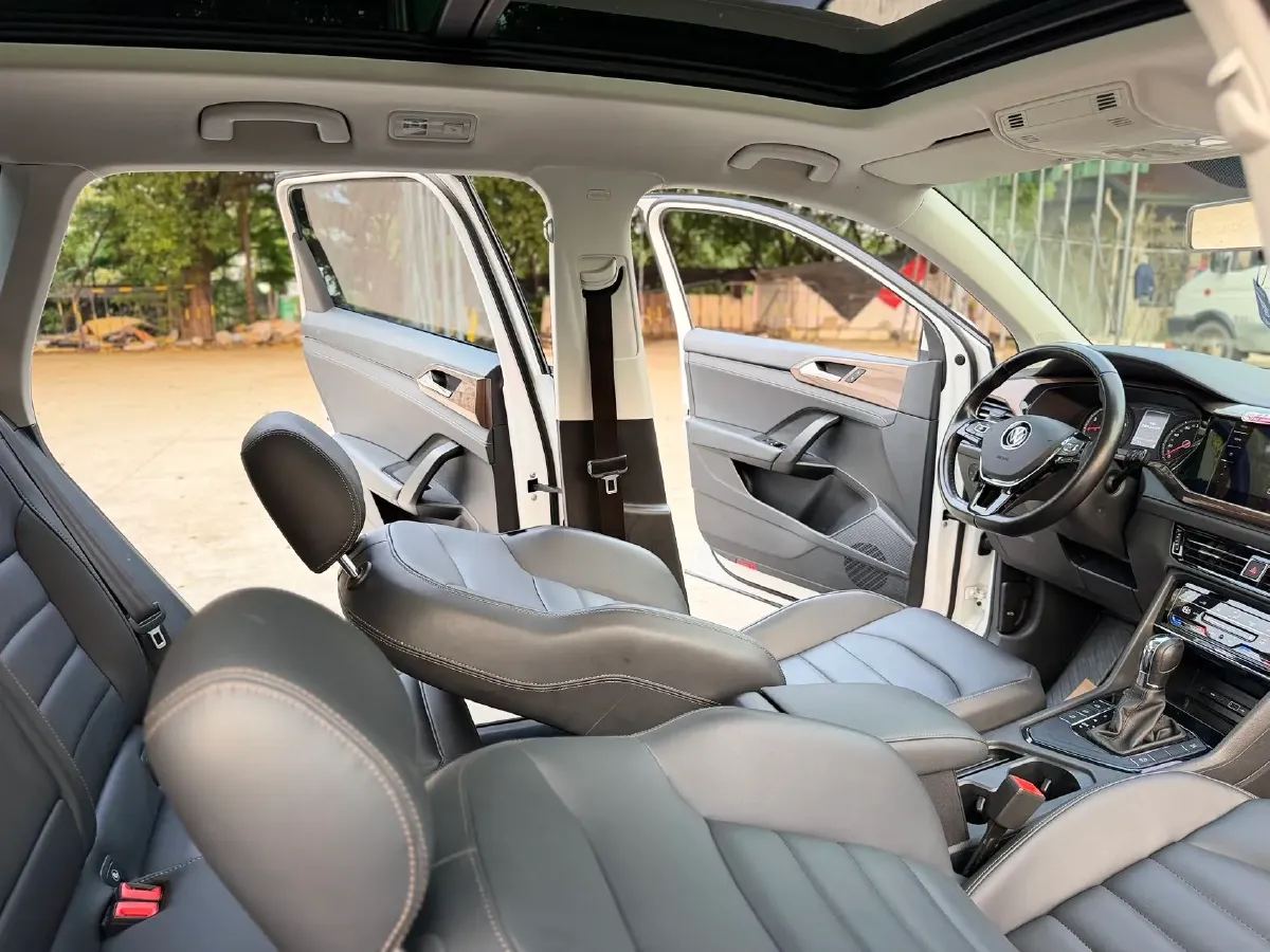 2021 Volkswagen Tharu 1.4T 150HP L4 7DCT,autocango,china used car exporter,china ev exporter,chinese used car exporter,chinese used ev exporter