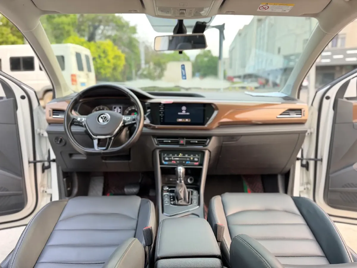 2021 Volkswagen Tharu 1.4T 150HP L4 7DCT,autocango,china used car exporter,china ev exporter,chinese used car exporter,chinese used ev exporter