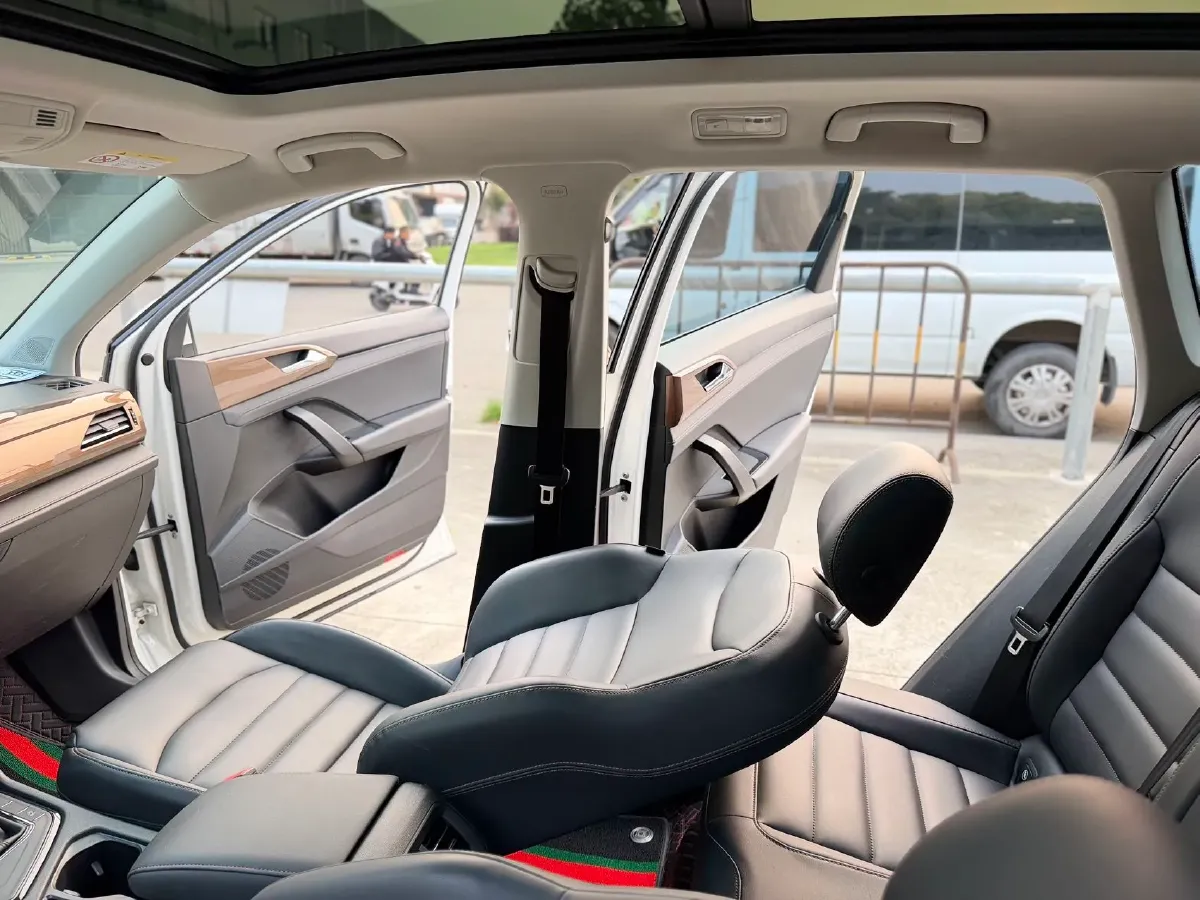 2021 Volkswagen Tharu 1.4T 150HP L4 7DCT,autocango,china used car exporter,china ev exporter,chinese used car exporter,chinese used ev exporter