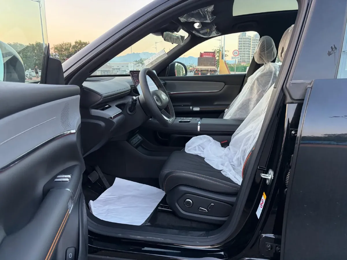 2025 ChangAn QiYuan Q07 1.5L 98HP L4 E-CVT PHEV,autocango,china used car exporter,china ev exporter,chinese used car exporter,chinese used ev exporter