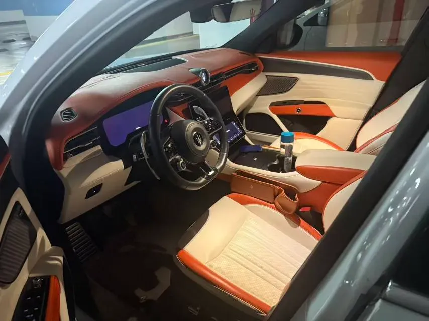 2023 Maserati Grecale 2.0T 300HP L4 8AT,autocango,china used car exporter,china ev exporter,chinese used car exporter,chinese used ev exporter