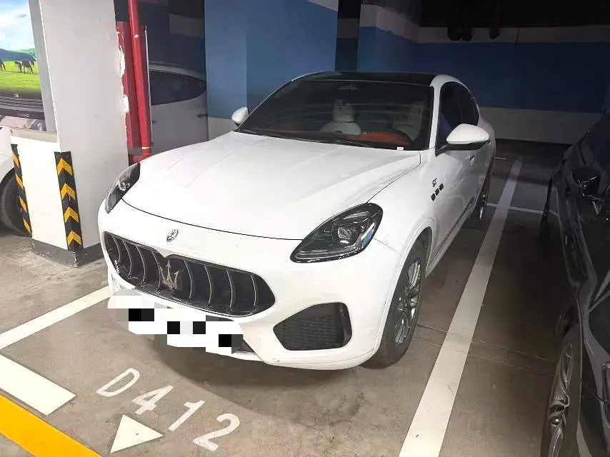 2023 Maserati Grecale 2.0T 300HP L4 8AT,autocango,china used car exporter,china ev exporter,chinese used car exporter,chinese used ev exporter