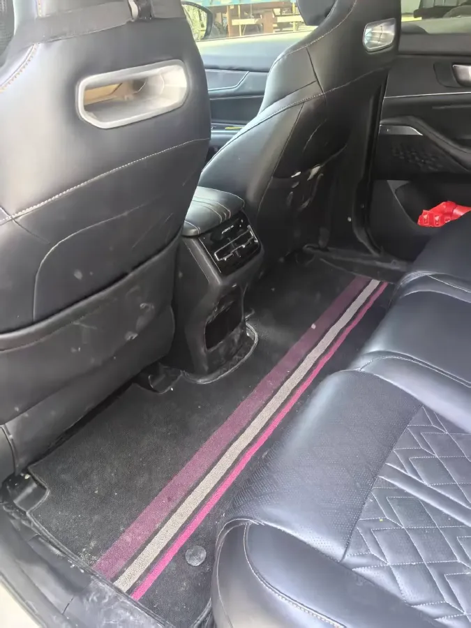 2021 ChangAn UNI-K 2.0T 233HP L4 8AT,autocango,china used car exporter,china ev exporter,chinese used car exporter,chinese used ev exporter