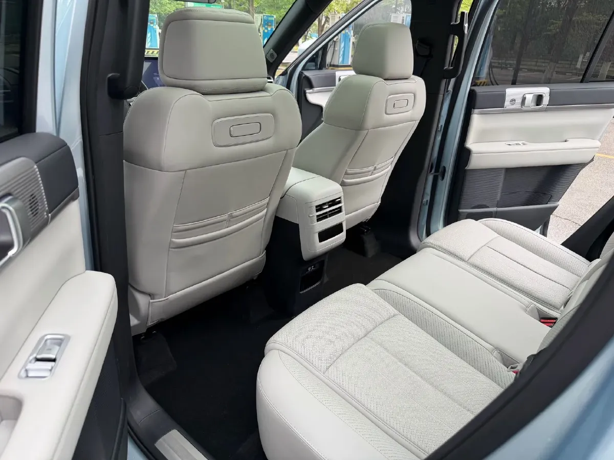 2025 FangChengBao Tai 7 1.5T 156HP L4 E-CVT PHEV,autocango,china used car exporter,china ev exporter,chinese used car exporter,chinese used ev exporter