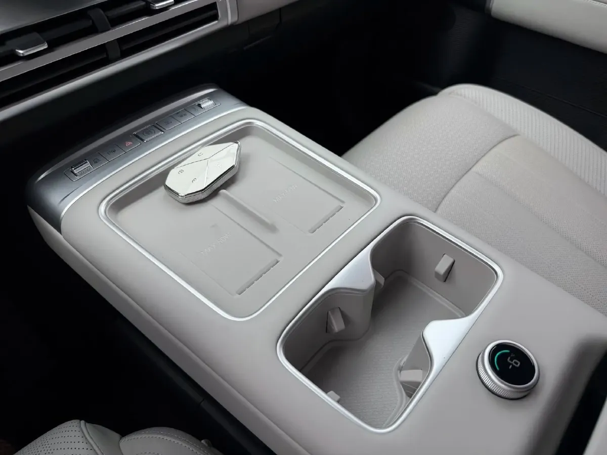 2025 FangChengBao Tai 7 1.5T 156HP L4 E-CVT PHEV,autocango,china used car exporter,china ev exporter,chinese used car exporter,chinese used ev exporter