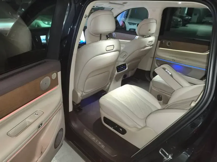 2024 AITO AITO M9 1.5T 152HP L4 REEV 42KWH,autocango,china used car exporter,china ev exporter,chinese used car exporter,chinese used ev exporter