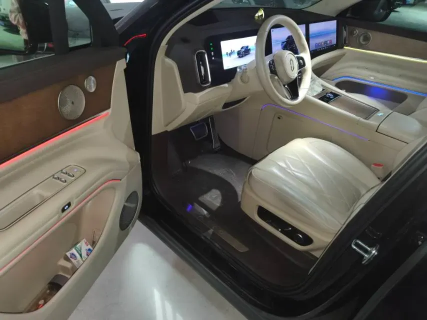 2024 AITO AITO M9 1.5T 152HP L4 REEV 42KWH,autocango,china used car exporter,china ev exporter,chinese used car exporter,chinese used ev exporter