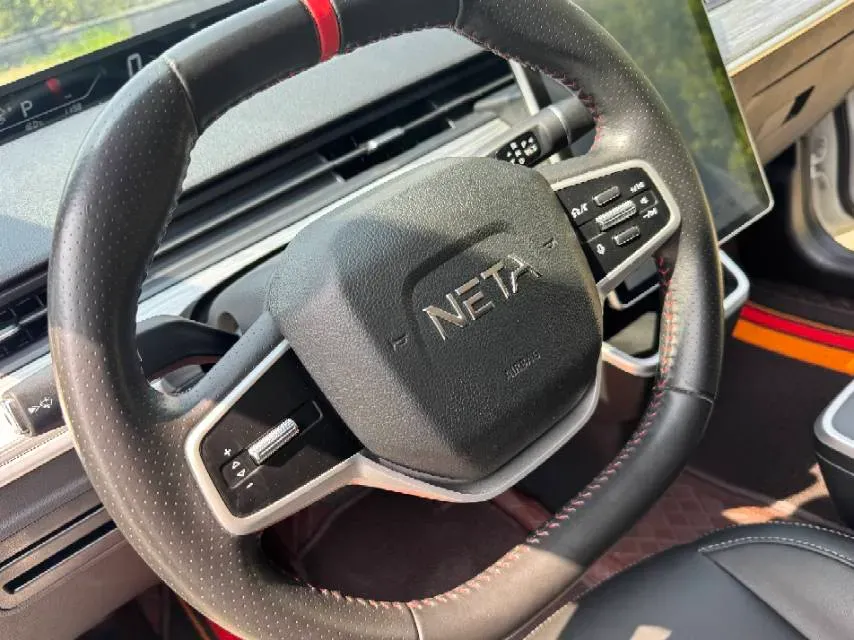 2022 ChangAn Oshan X7 Plus 1.5T 188HP L4 7DCT,autocango,china used car exporter,china ev exporter,chinese used car exporter,chinese used ev exporter