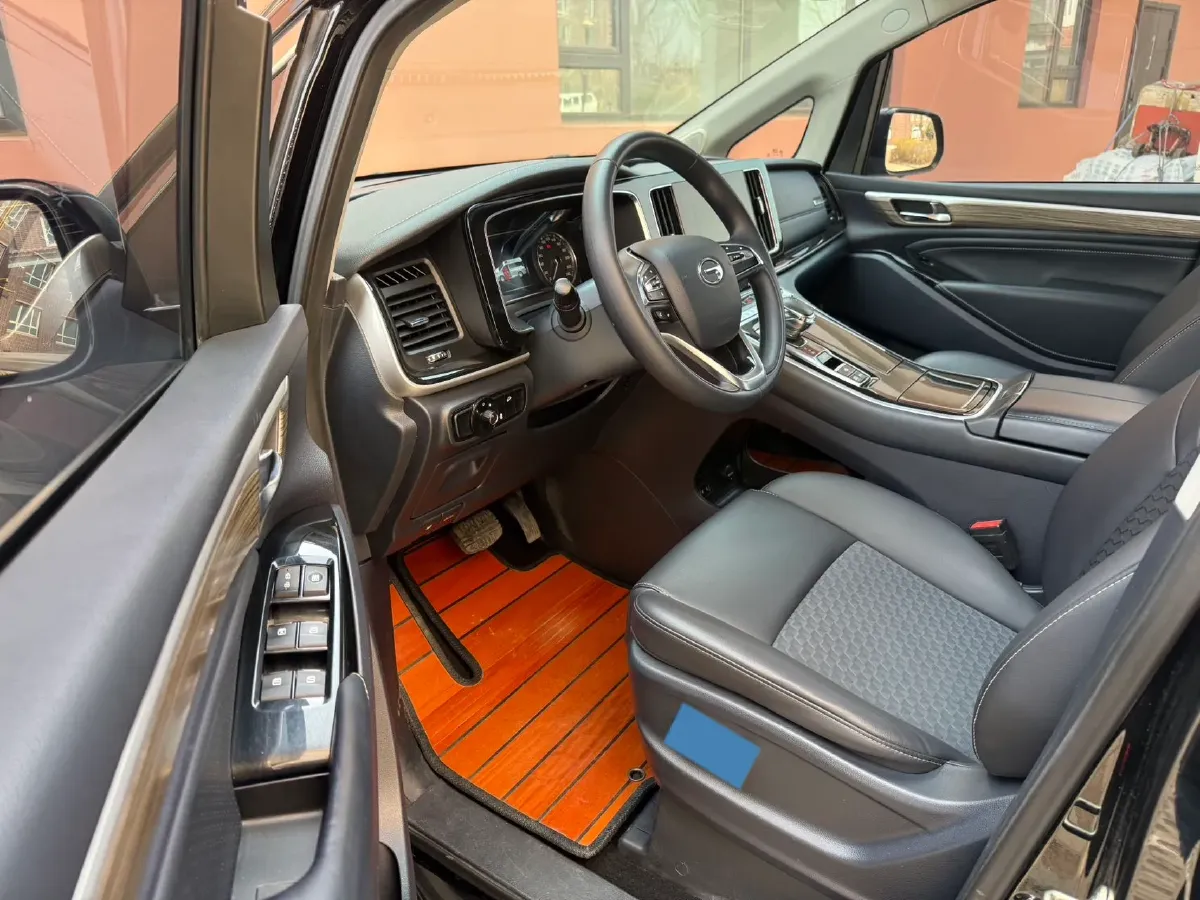 2021 GAC Trumpchi M8 2.0T 252HP L4 8AT,autocango,china used car exporter,china ev exporter,chinese used car exporter,chinese used ev exporter