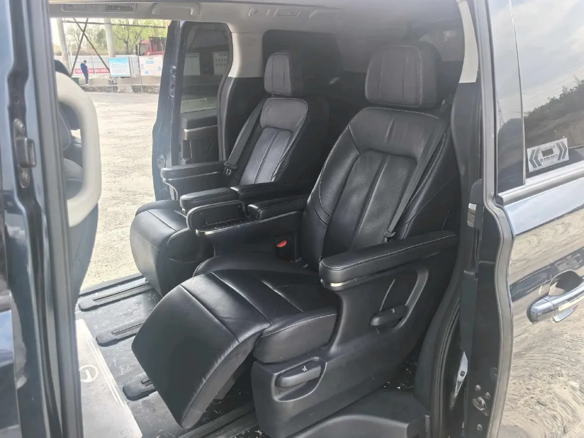 2021 GAC Trumpchi M8 2.0T 252HP L4 8AT,autocango,china used car exporter,china ev exporter,chinese used car exporter,chinese used ev exporter