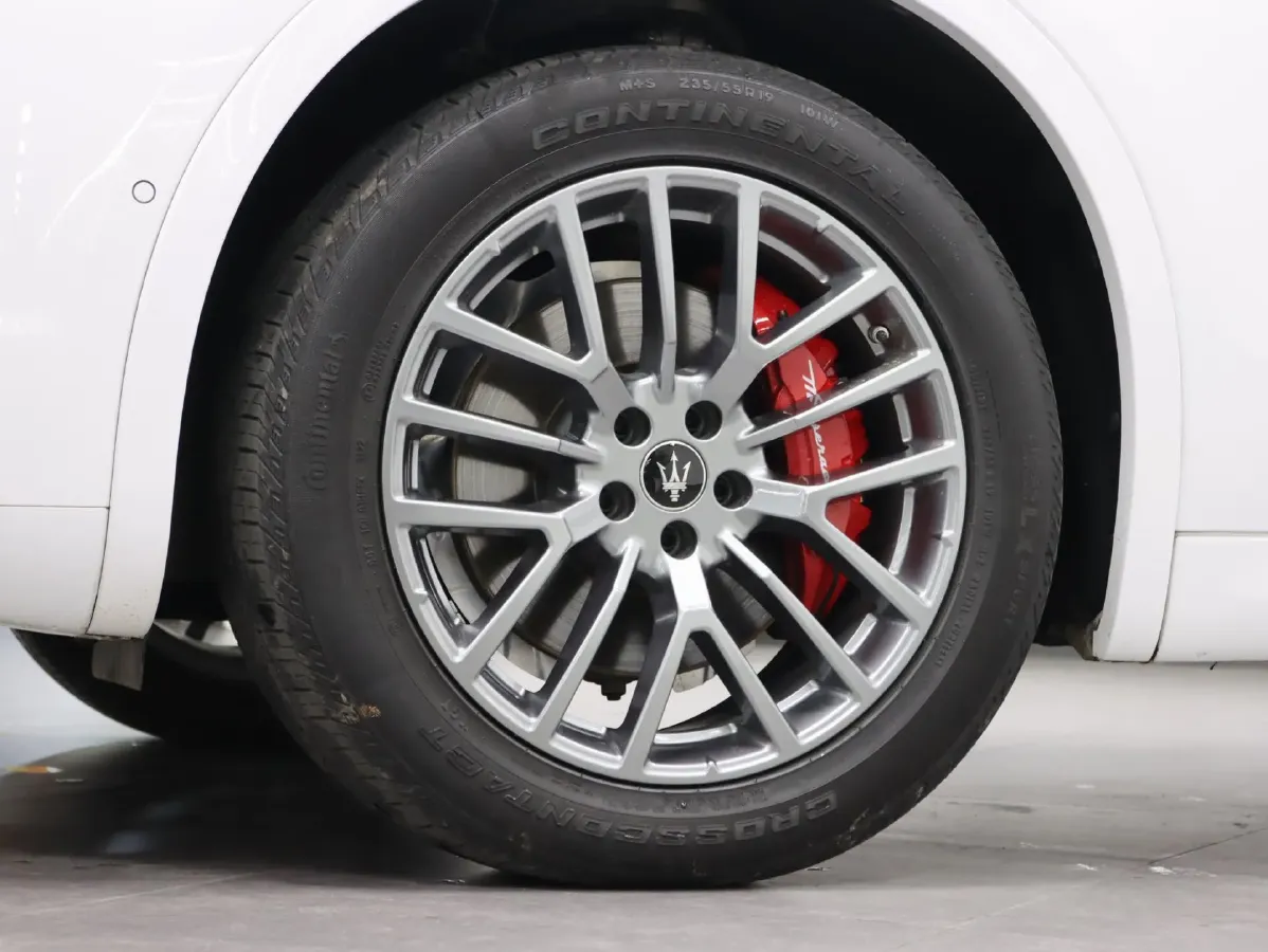 2023 Maserati Grecale 2.0T 300HP L4 8AT,autocango,china used car exporter,china ev exporter,chinese used car exporter,chinese used ev exporter